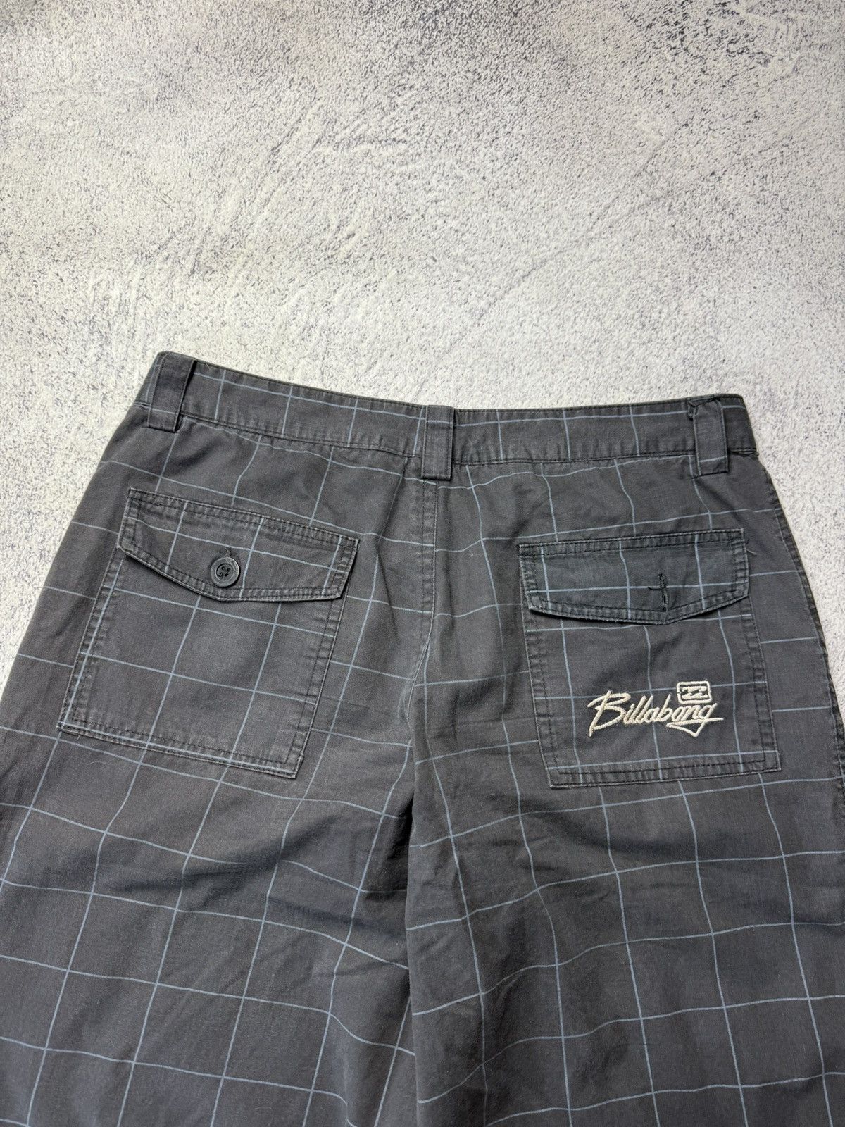 Billabong Vintage Billabong Striped Shorts Streetwear Style Size 34 Size US 34 / EU 50 - 19 Thumbnail