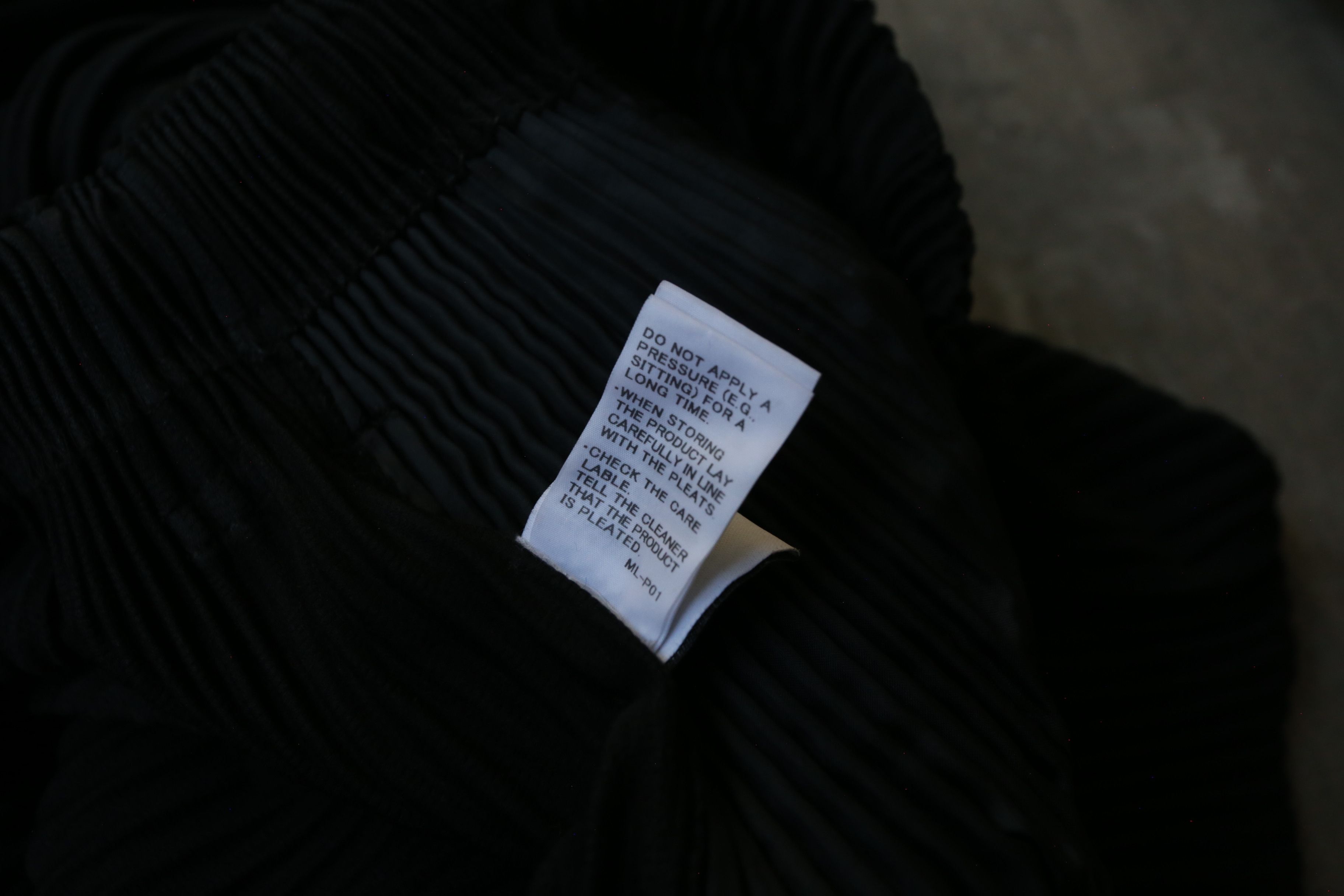 Homme Plisse Issey Miyake HP Issey Miyake - F/W 19 - Basics Pleated Trousers Size US 30 / EU 46 - 8 Thumbnail