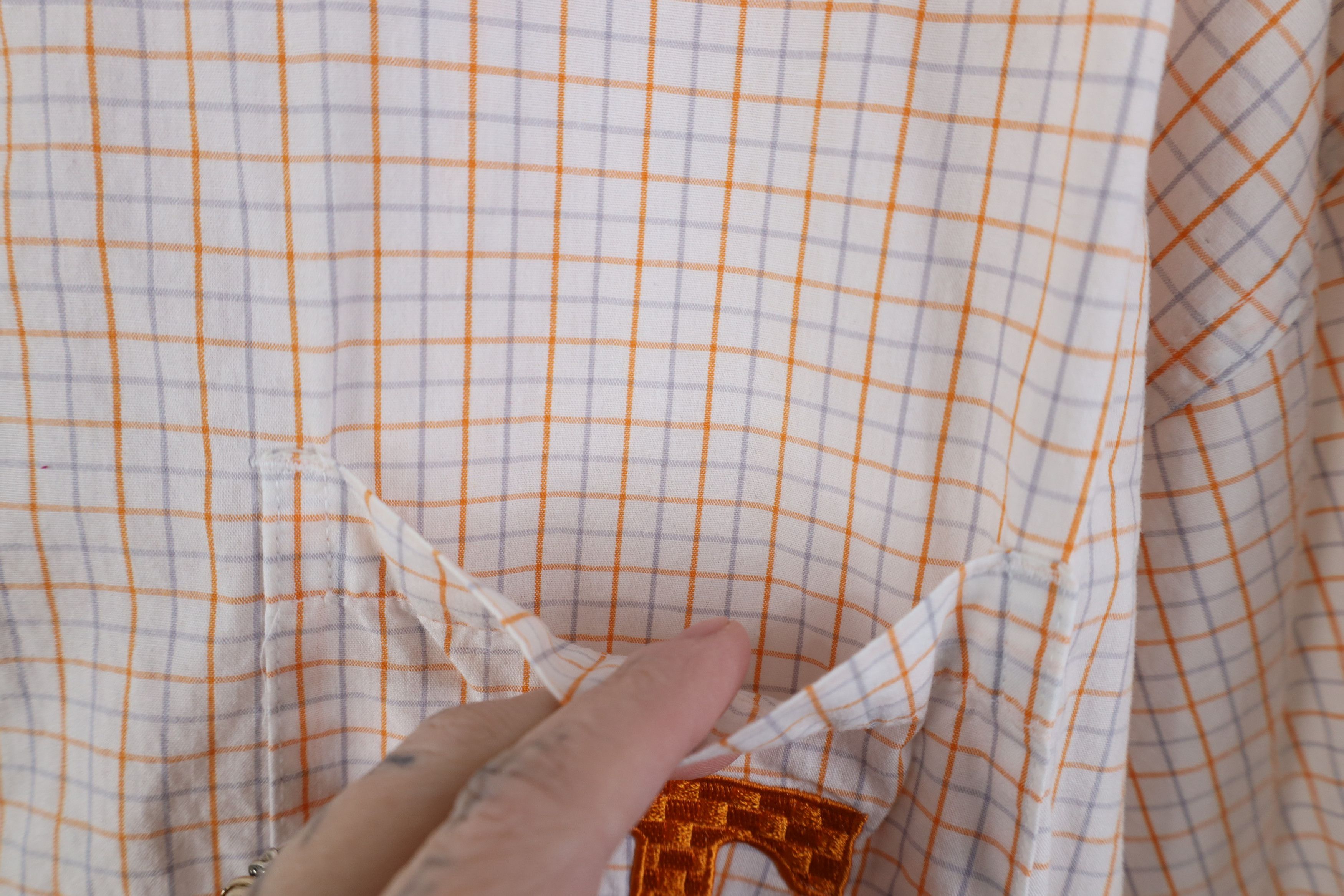 Vintage Vintage 90s University of Tennessee Short Sleeve Shirt Size US XXL / EU 58 / 5 - 5 Thumbnail