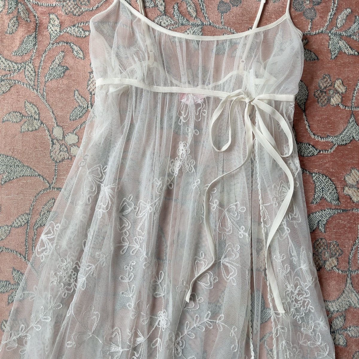Victoria's Secret Victoria’s Secret Soft Ivory Mesh Slip Dress (S) Size S / US 4 / IT 40 - 8 Thumbnail