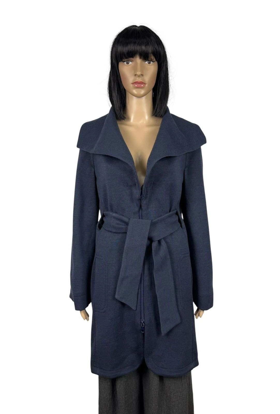 Ungaro Paris Ungaro Fuchsia Wool Belted Coat Vintage size GB6 US4 Size XS / US 0-2 / IT 36-38 - 1 Thumbnail