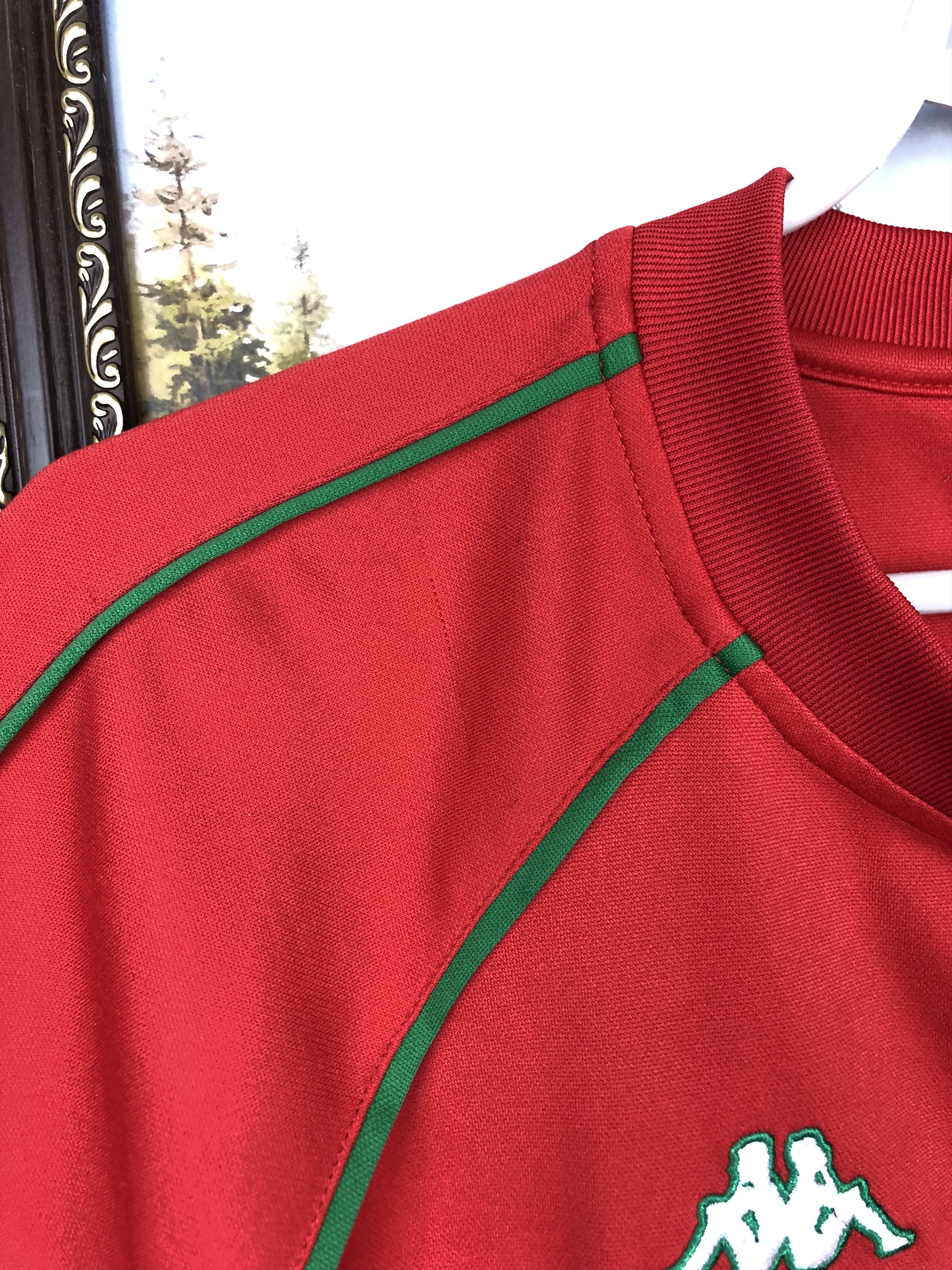 Kappa Wales football shirt 2004 Soccer Kappa Jersey Mens Trikot Size US L / EU 52-54 / 3 - 8 Thumbnail