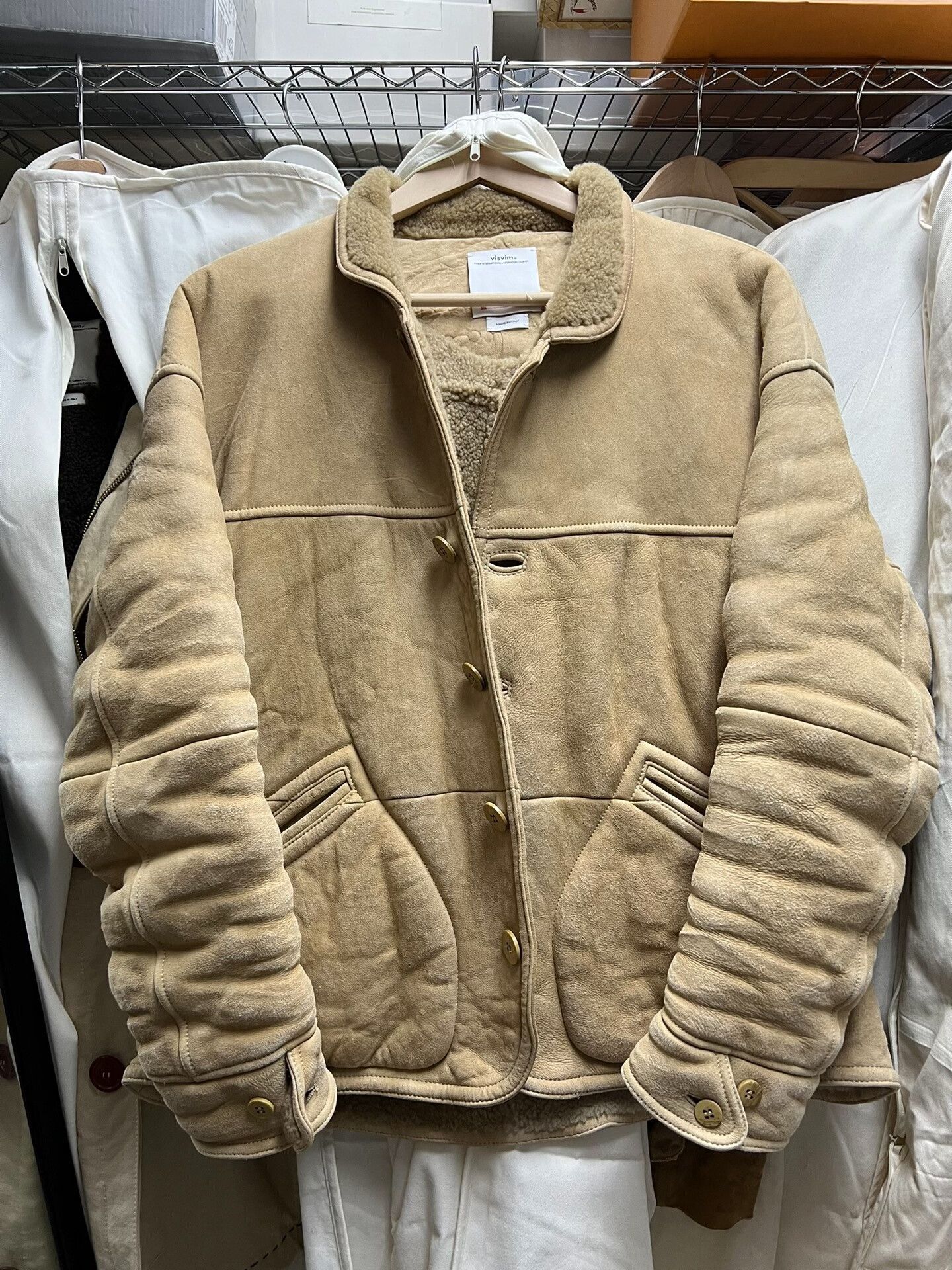 visvim eton jkt sheepskin in beige