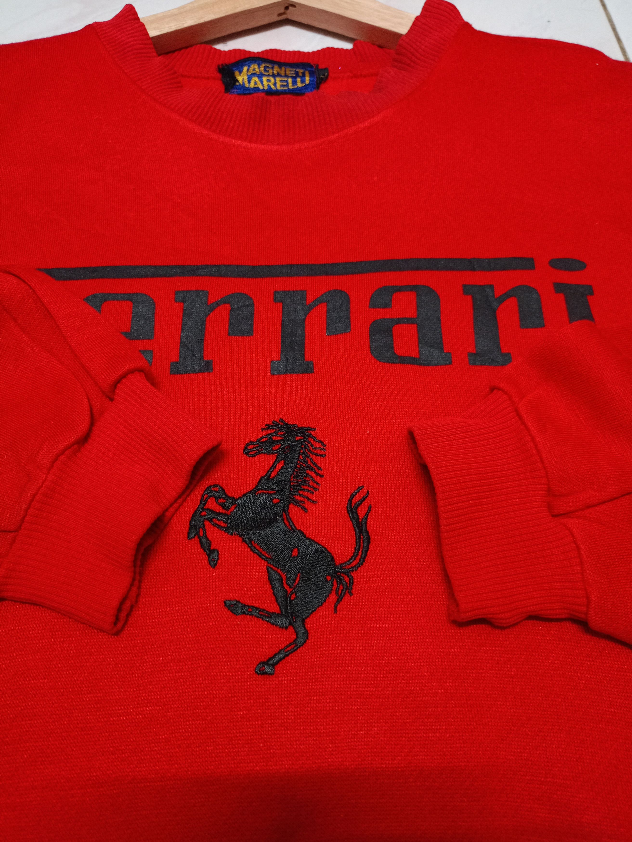Ferrari × Vintage 🔥Vintage Ferrari 80s 💥 accept offer 🫴 Size US M / EU 48-50 / 2 - 3 Thumbnail