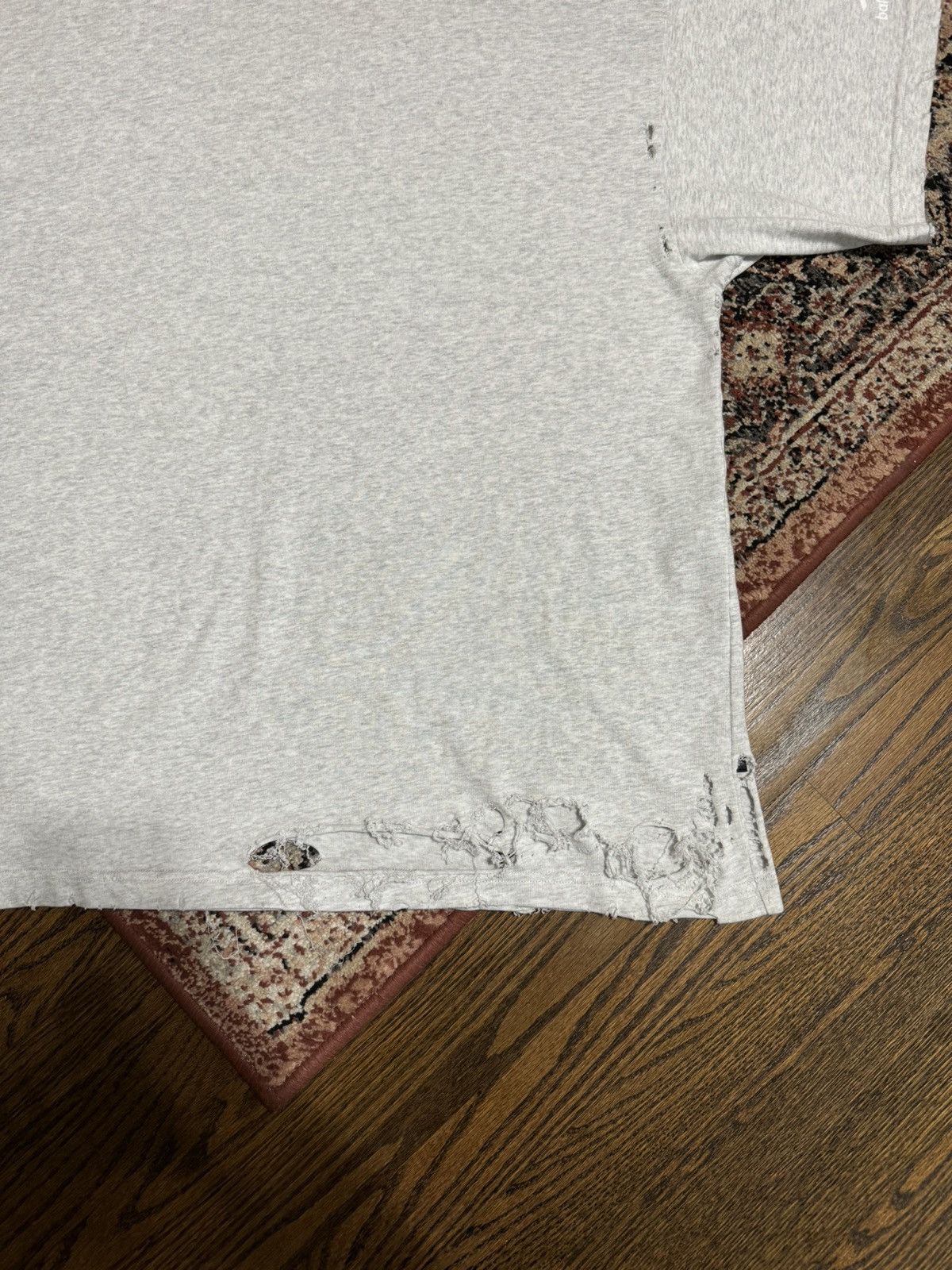Balenciaga Balenciaga Destroyed 3B T-Shirt Size US S / EU 44-46 / 1 - 3 Thumbnail