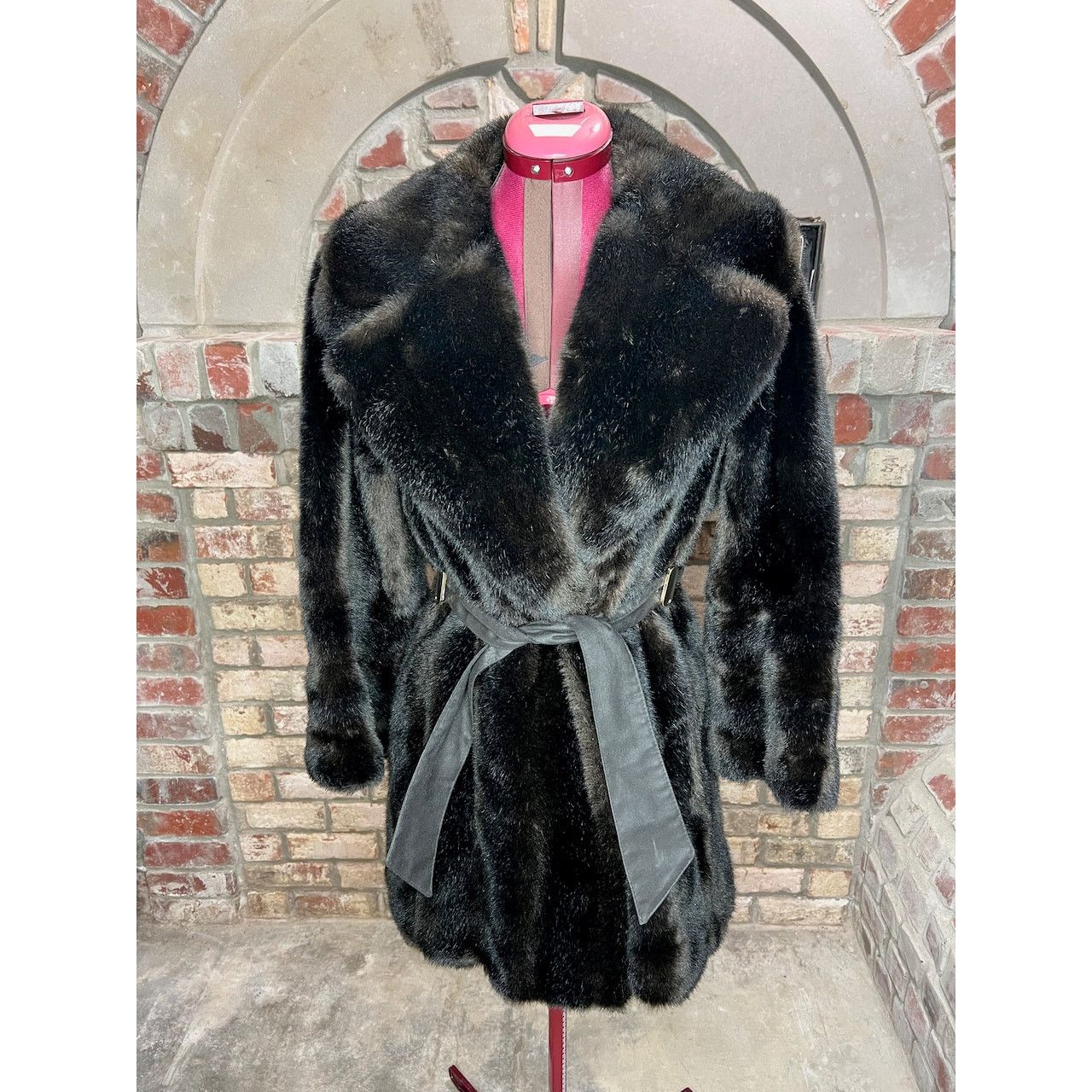 Vintage Faux fur collar vintage 60s exaggerated collar black Size L / US 10 / IT 46 - 1 Thumbnail