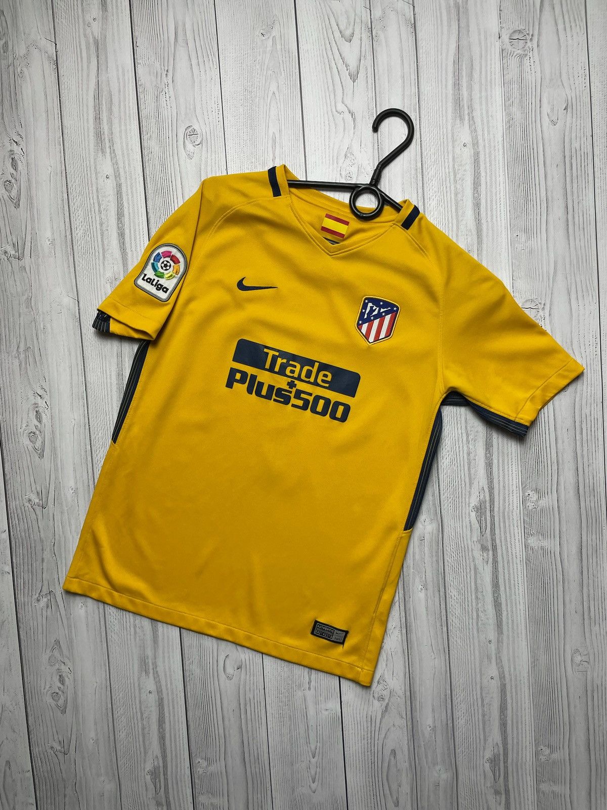 Nike × Vintage Vintage Nike Atletico Madrid 7 Griezmann soccer jersey Xs Size US XS / EU 42 / 0 - 2 Thumbnail