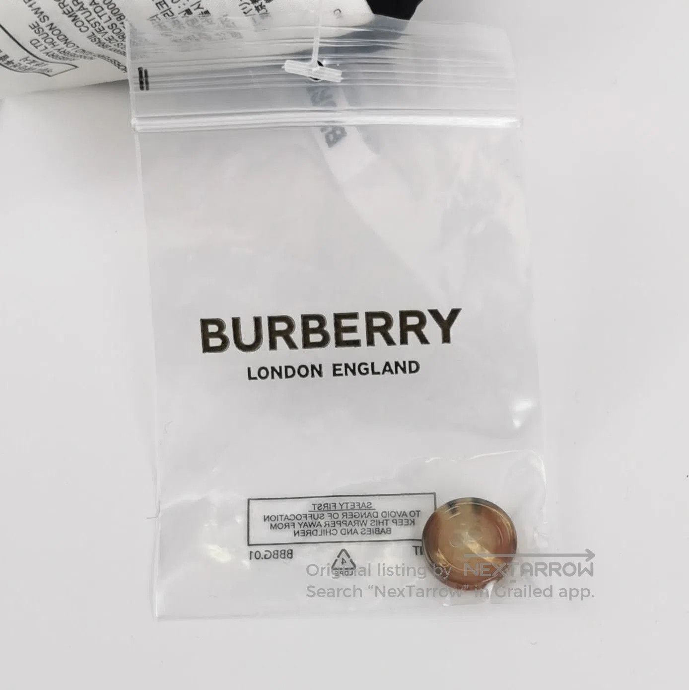 Burberry Burberry Slim Fit Wool Blend Trousers . Size US 36 / EU 52 - 4 Thumbnail