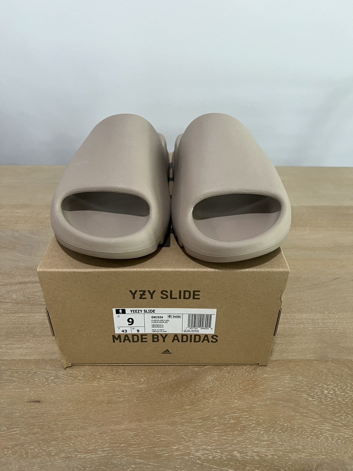 Yeezy Yeezy Slide - Pure Size US 9 / EU 42 - 1 Thumbnail