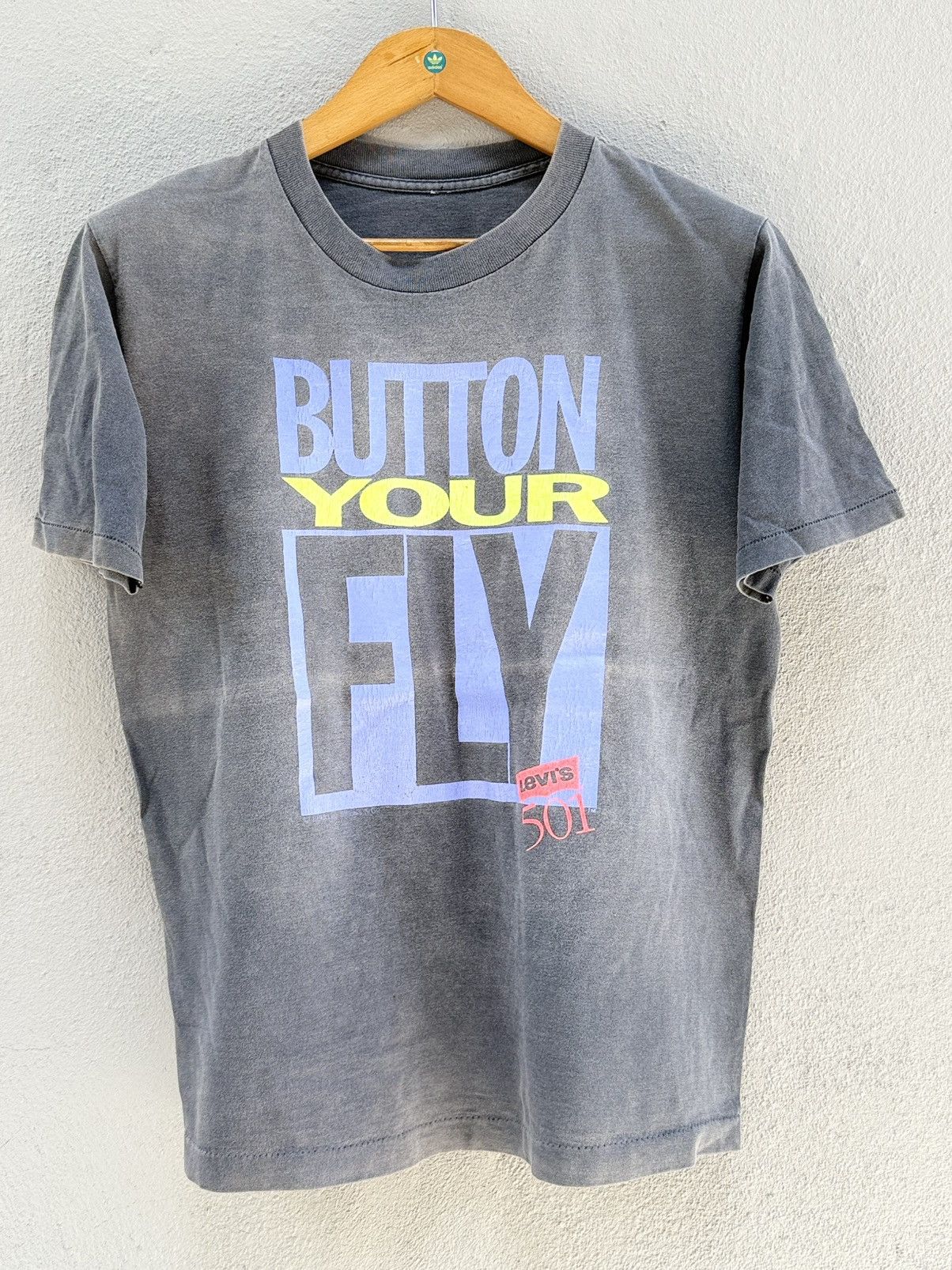 Levi's Vintage Clothing Thrashed Vintage 90s Levis Botton Your Fly Sun Faded Tee Size US M / EU 48-50 / 2 - 1 Thumbnail