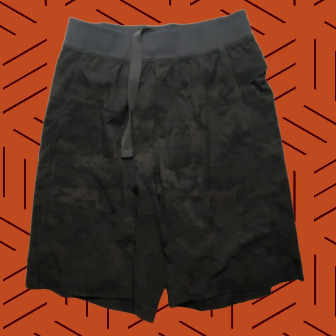 Lululemon Lululemon T.H.E. Short Mens M Black Camo 9" Athletic Running Gym Size US 31 - 1 Thumbnail