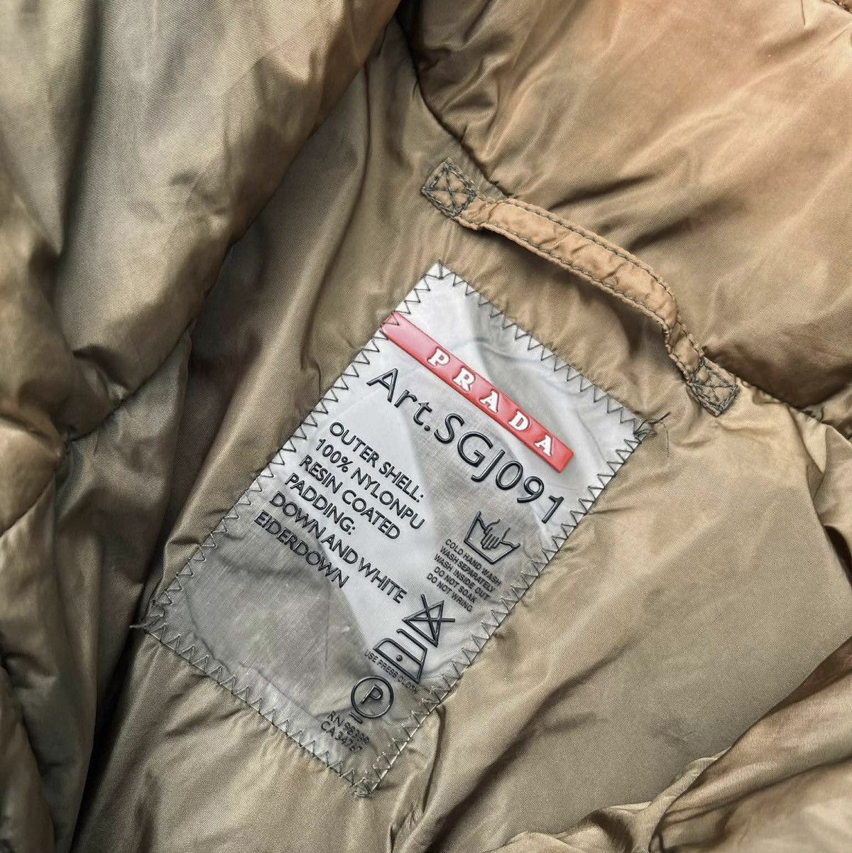 Prada 2011 PRADA down puffer jacket archive nylon boxy Size US M / EU 48-50 / 2 - 5 Thumbnail