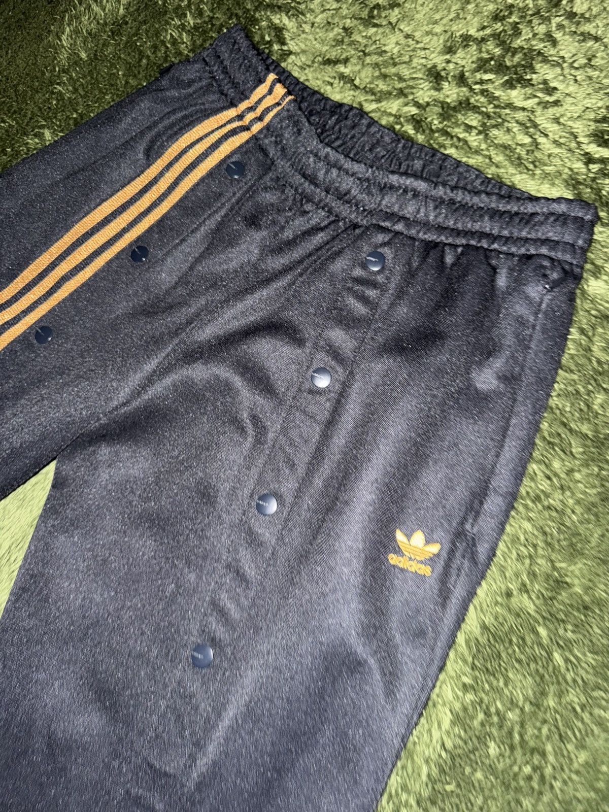 Adidas × Ivy Park [Asia S] Adidas x IVY PARK Snap Track Pants Size US 32 / EU 48 - 2 Thumbnail