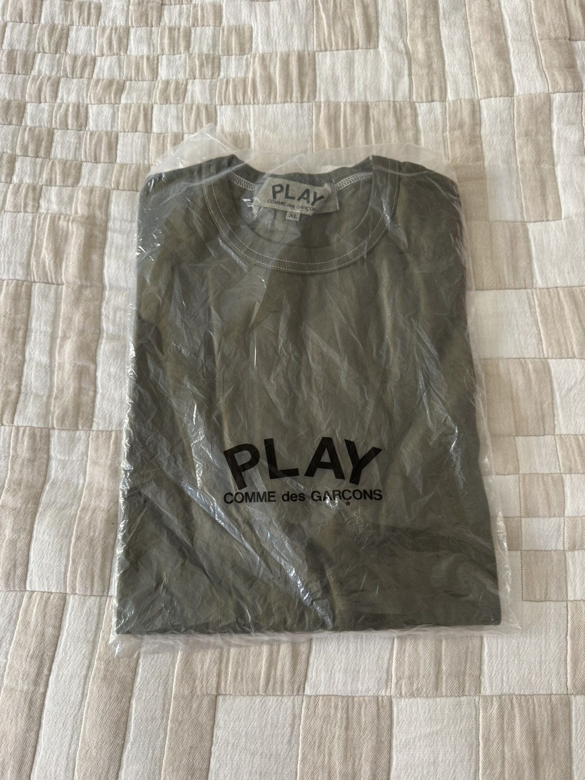 Comme des Garcons × Comme des Garcons PLAY Mystery Bag Tee Size US XL / EU 56 / 4 - 10 Thumbnail