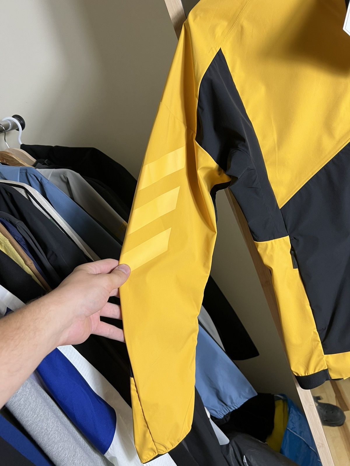 Adidas ADIDAS TERREX TRACK SOFTSHELL JACKET MEN Gore-Tex Gorpcore Size US M / EU 48-50 / 2 - 4 Thumbnail