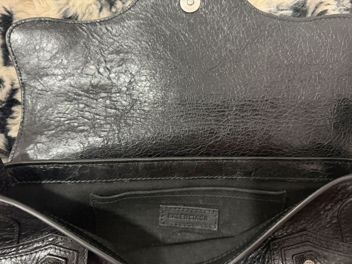 Balenciaga Authentic Balenciaga Black Studded Leather Shoulder Bag Size ONE SIZE - 3 Thumbnail