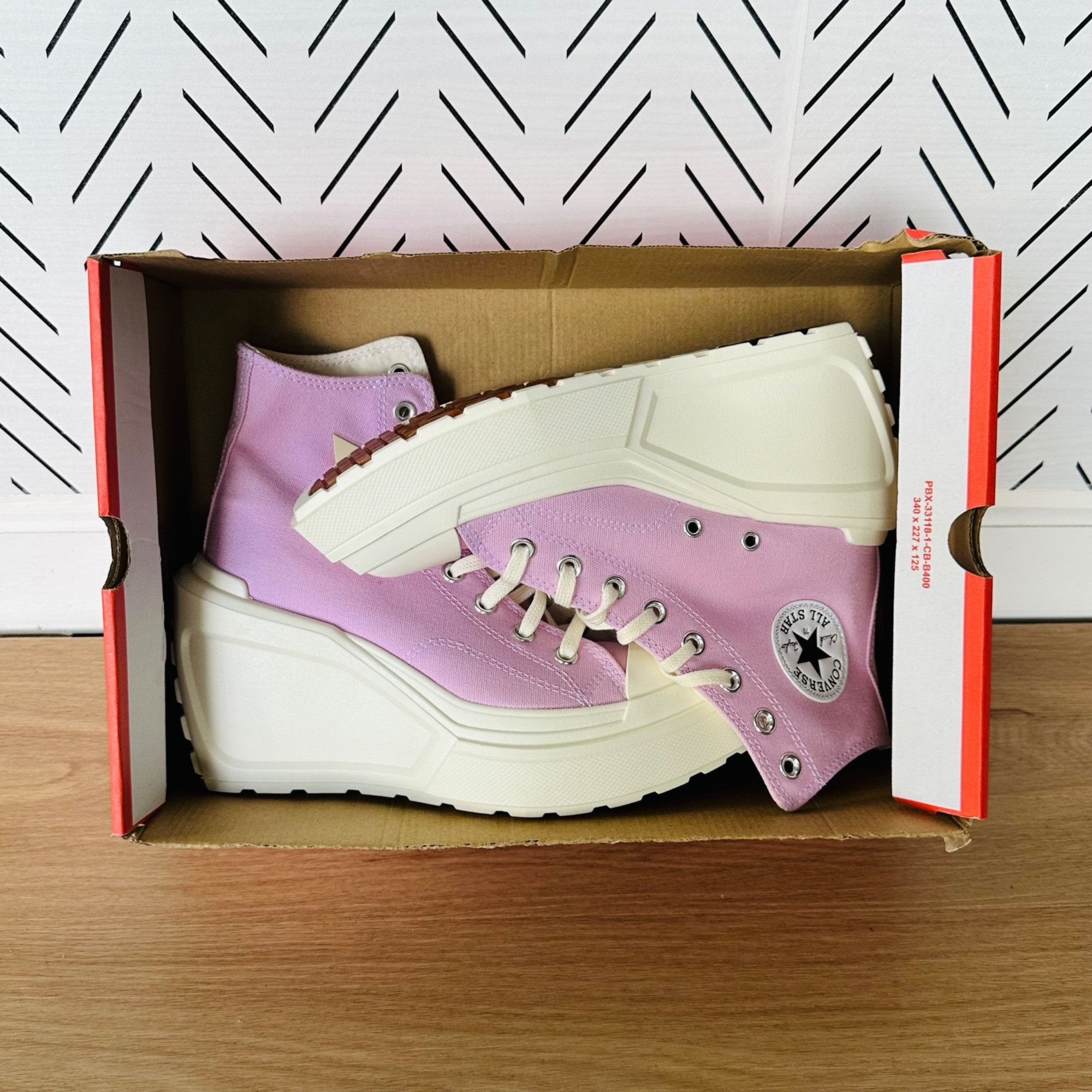 Converse ❤️❤️Converse Chuck 70 De Luxe Wedge Platform Hi Shoes 9.5 Pu Size US 9.5 / IT 39.5 - 12 Thumbnail