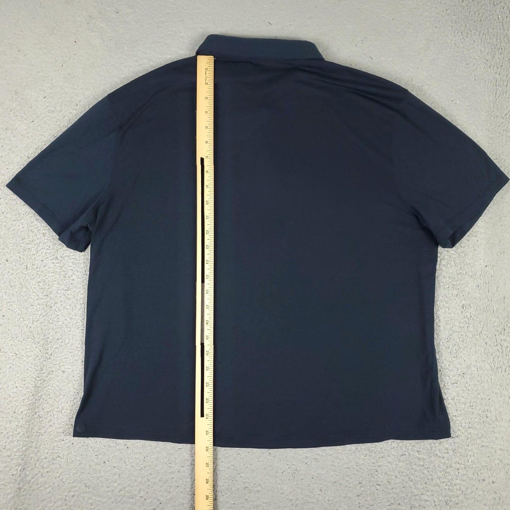 Lululemon Lululemon Polo Shirt Mens XL Navy Blue Short Sleeve Golf Casual Moisture Wicking Breathable Logo Workout Polo Shirt - Runs short Size US XL / EU 56 / 4 - 4 Thumbnail