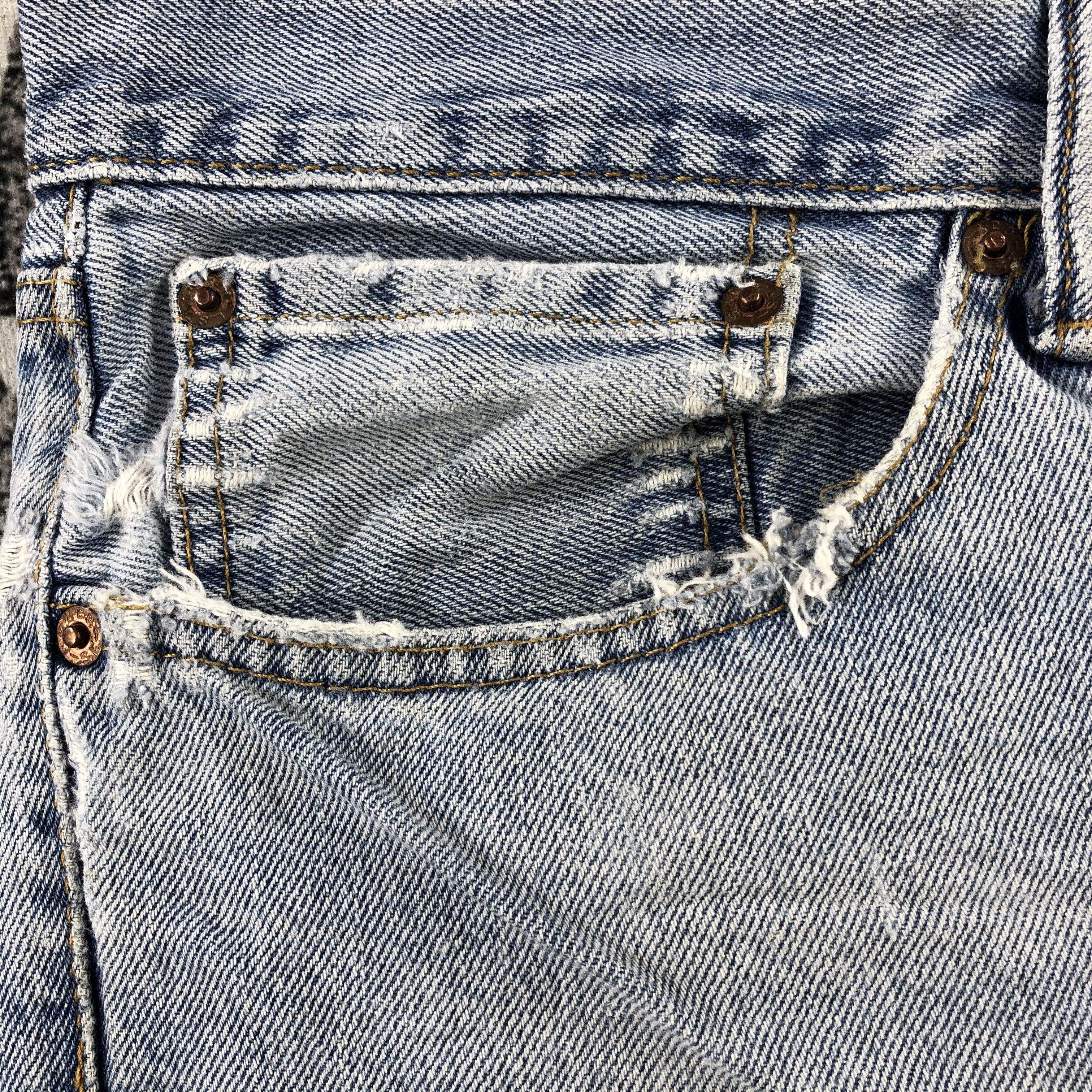 Levi's Vintage Levi's 505 Jeans Medium Wash Denim KJ961 Size US 36 / EU 52 - 13 Thumbnail