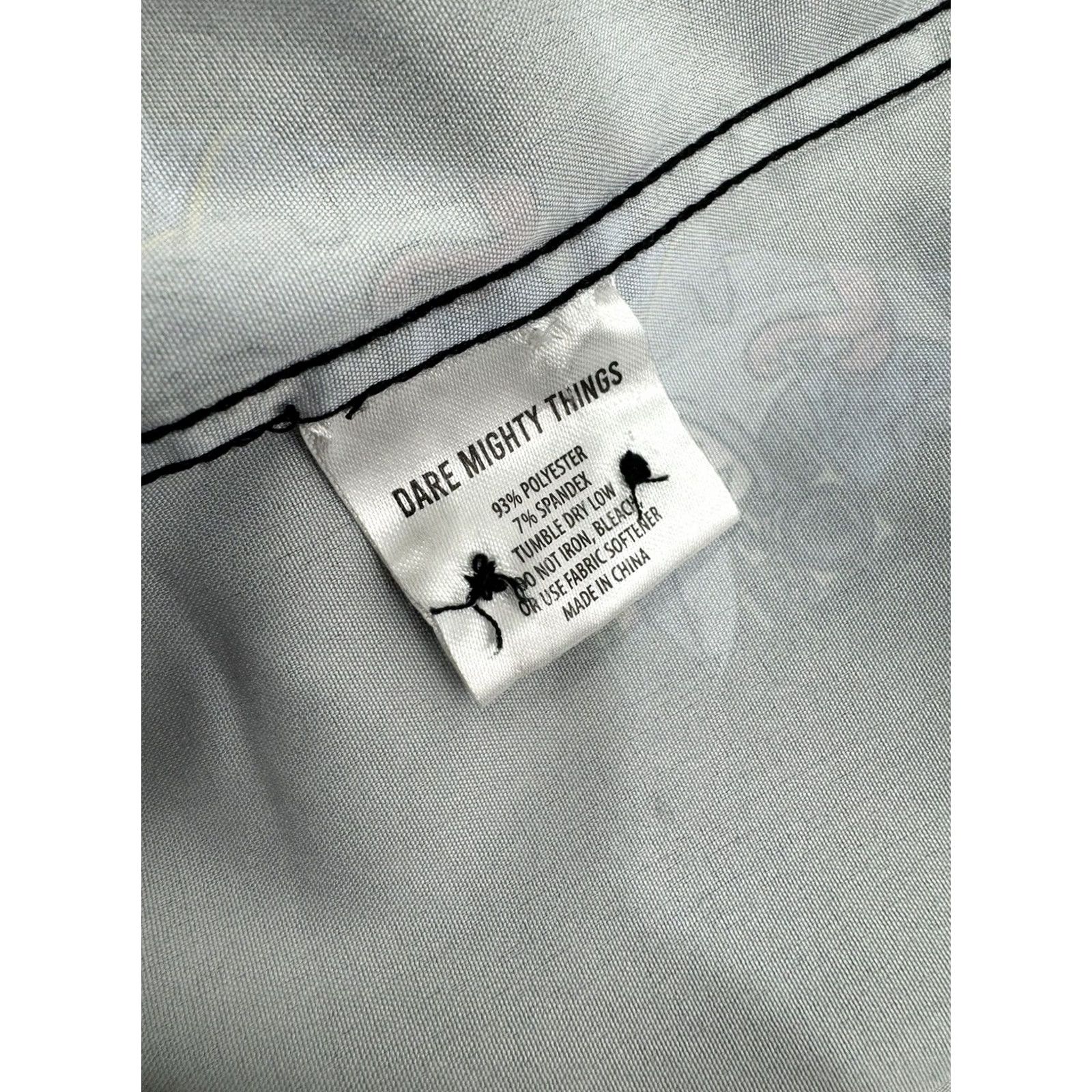 Vintage RSVLTS SHARK WEEK 2021 Mens XS Kunaflex Shirt Size US XS / EU 42 / 0 - 5 Thumbnail