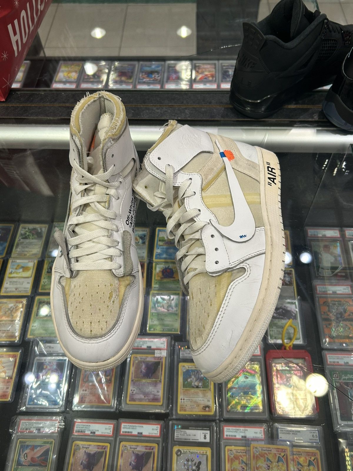 Jordan Brand × Off-White Jordan 1 retro High Off-white Euro Size US 12 / EU 45 - 1 Thumbnail