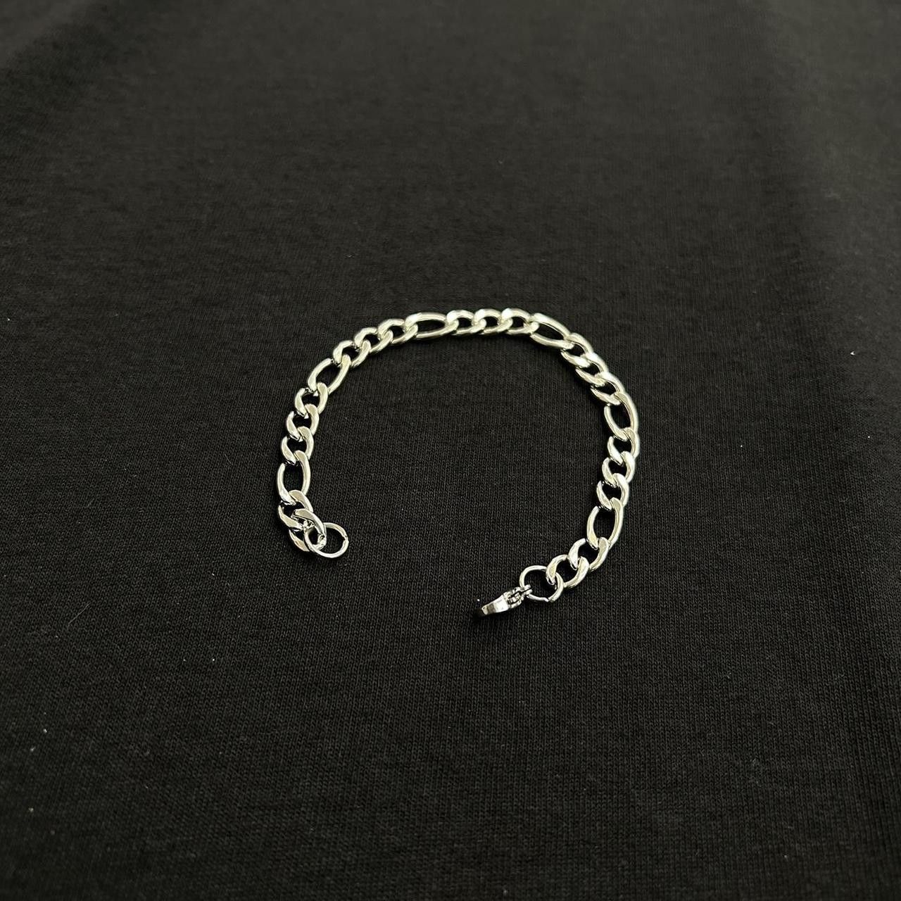 Vintage Vintage 2000s Hip Hop Style Figaro Link Silver Bracelet Size ONE SIZE - 1 Thumbnail