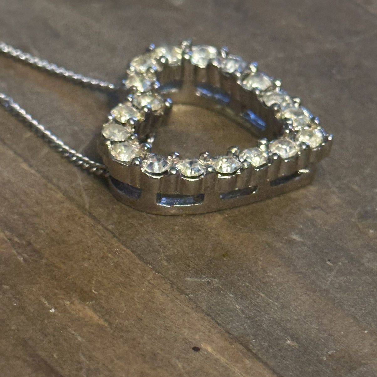 Vintage Vintage silver tone rhinestone heart pendant necklace Size ONE SIZE - 5 Thumbnail