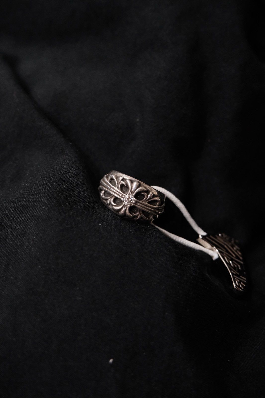 Chrome Hearts Chrome Hearts Pavé Diamond Classic Oval Cross Ring