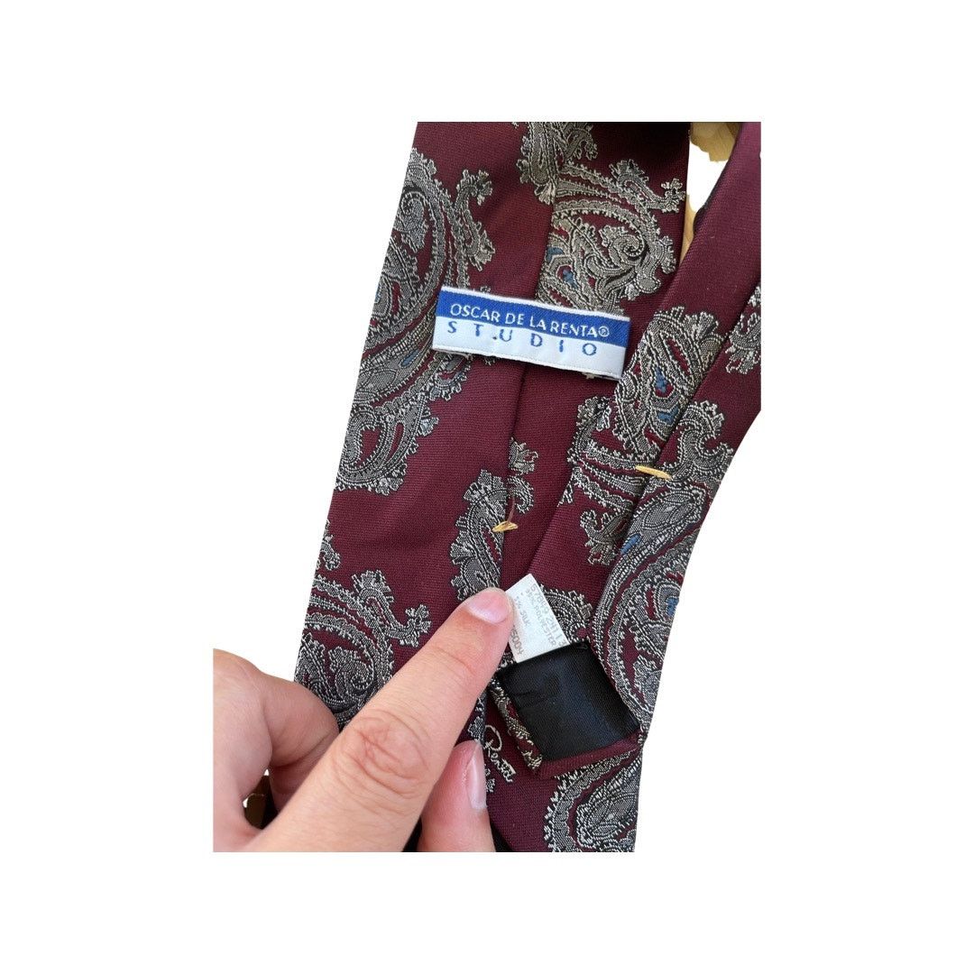 Oscar De La Renta Vintage Oscar de la Renta Studio Maroon Paisley Necktie Size ONE SIZE - 3 Thumbnail
