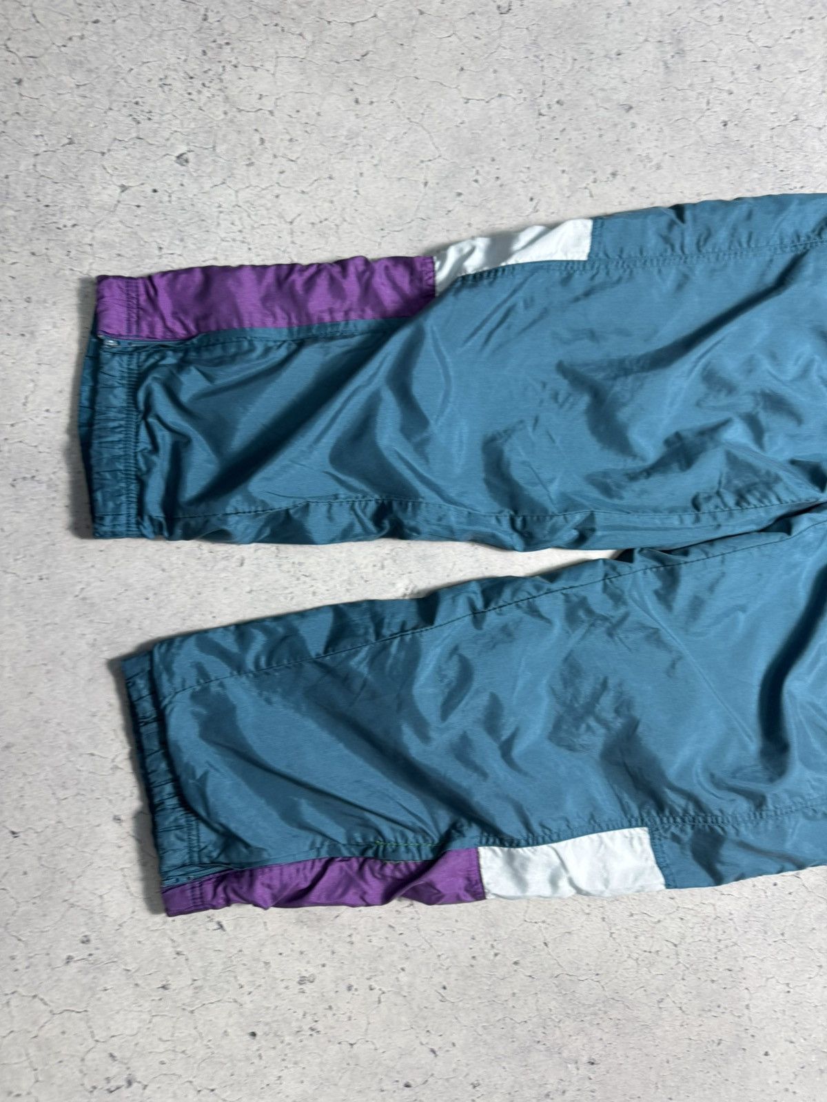 Nike Nike Vintage 80’s Nylon Track Pants Swoosh Drill Size US 34 / EU 50 - 2 Thumbnail