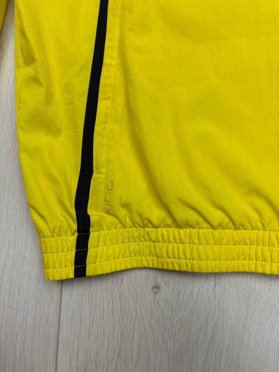 Puma Puma BORUSSIA Dortmund Soccer Windbreaker Vintage Jacket Size US XL / EU 56 / 4 - 5 Thumbnail