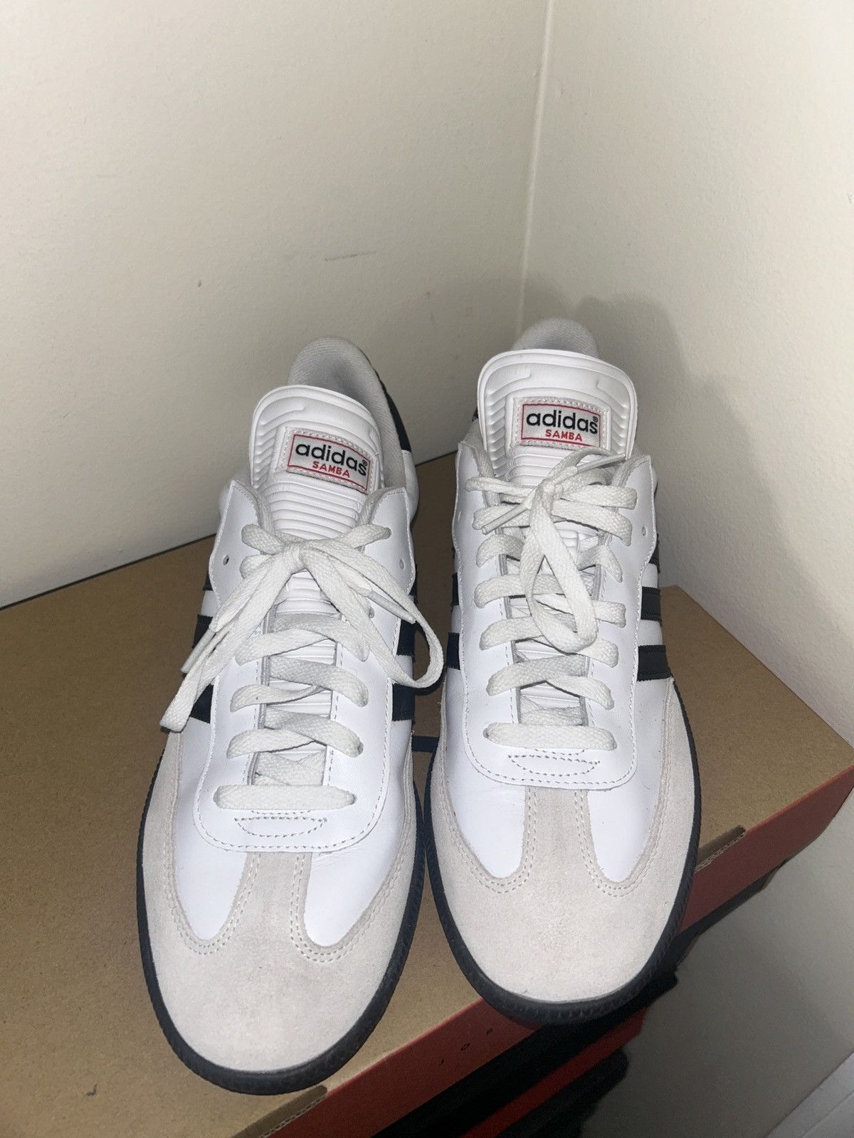 Adidas adidas Originals Samba OG "Ftwr White/Core Black/Gum" Size US 11.5 / EU 44-45 - 1 Thumbnail