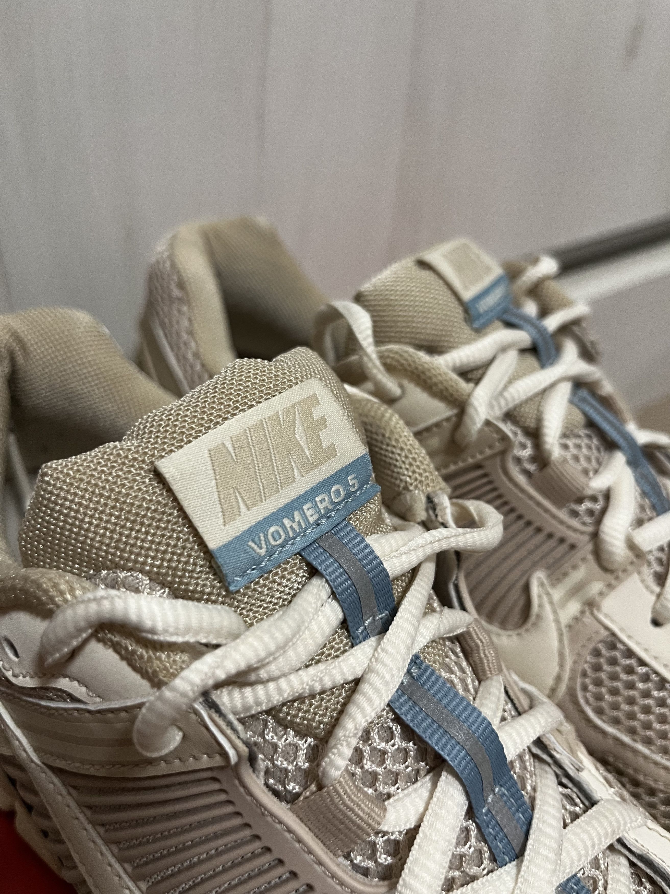 Nike Nike Zoom Vomero 5 Oatmeal Size US 11.5 / EU 44-45 - 5 Thumbnail