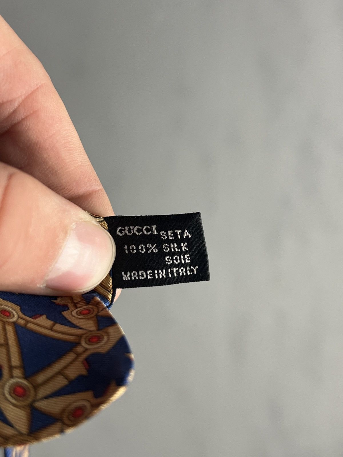 Gucci Gucci Tie Vintage Luxury Logo Silk monogram overprint Size ONE SIZE - 8 Thumbnail
