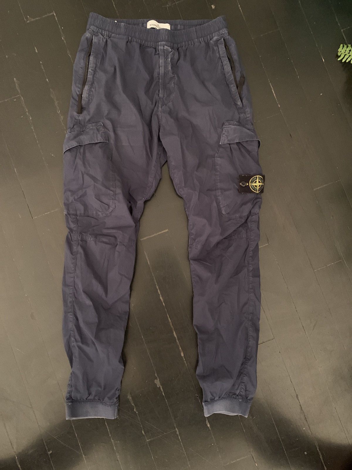 Stone Island Navy blue stone Island cargo pants re-t Size US 29 - 1 Thumbnail