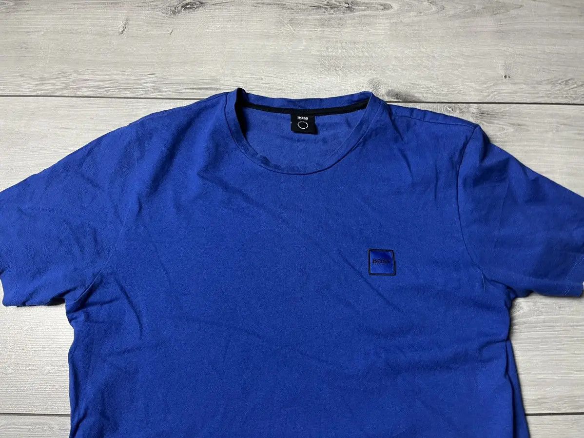 Hugo Boss Hugo boss Tshirt box logo size Large Size US L / EU 52-54 / 3 - 3 Thumbnail