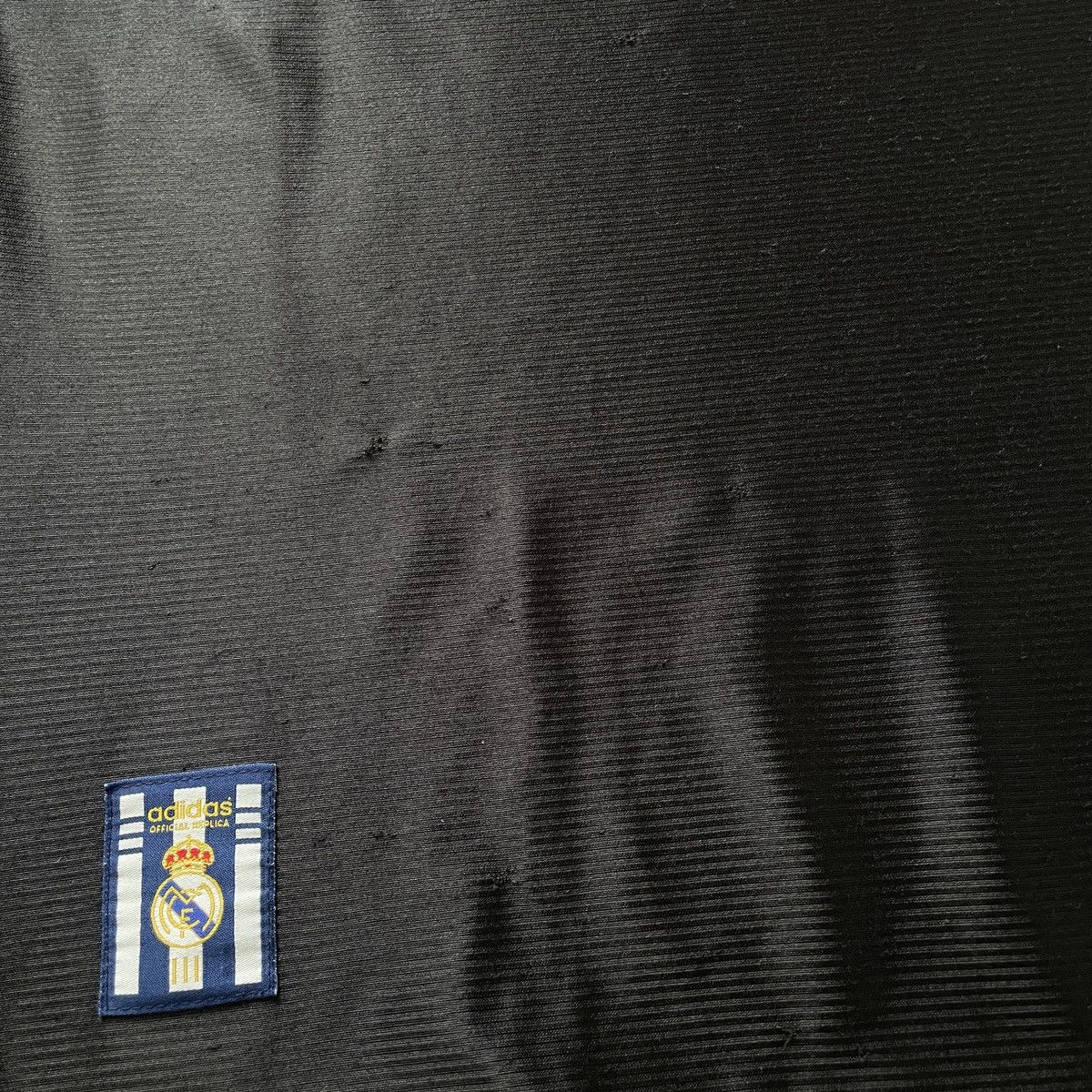 Adidas Vintage Real Madrid Away Jersey Shirt Rare 1999/2001 size L Size US L / EU 52-54 / 3 - 11 Thumbnail