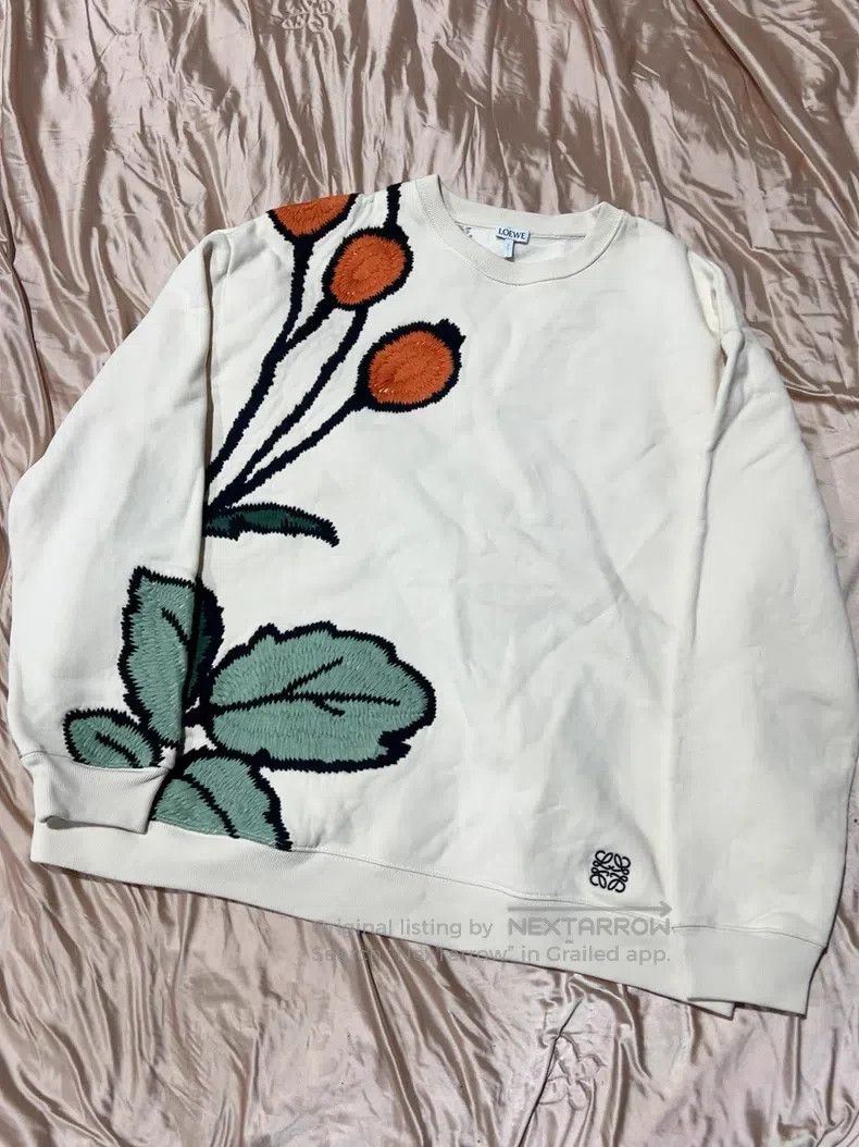Loewe Loewe Heavy embroidery round neck hoodie, beige Size M / US 6-8 / IT 42-44 - 1 Thumbnail