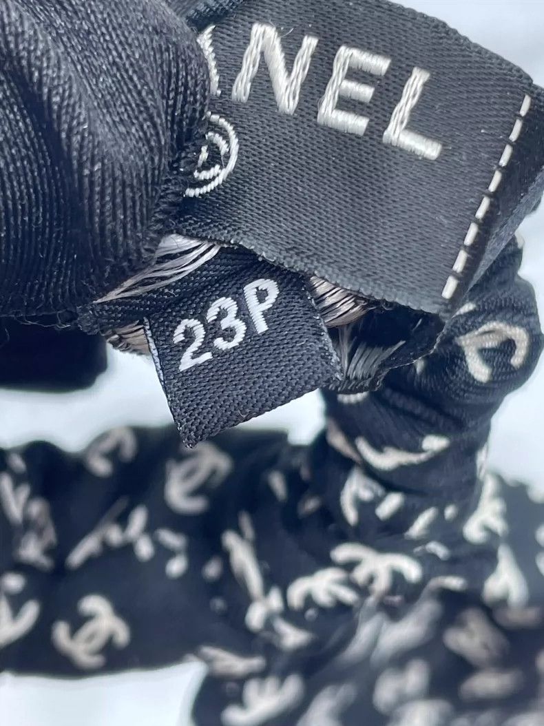 Chanel Chanel 23P black full logo bow hair ring 2504-Nextarrow Size ONE SIZE - 6 Thumbnail