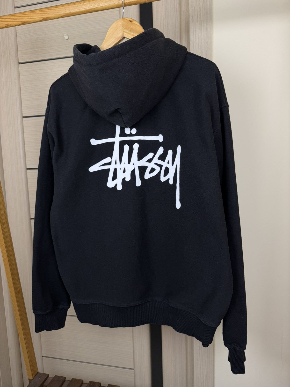 Stussy Stussy Hoodie Black Fleece Pullover Hoodie Vintage size L Size US L / EU 52-54 / 3 - 7 Thumbnail