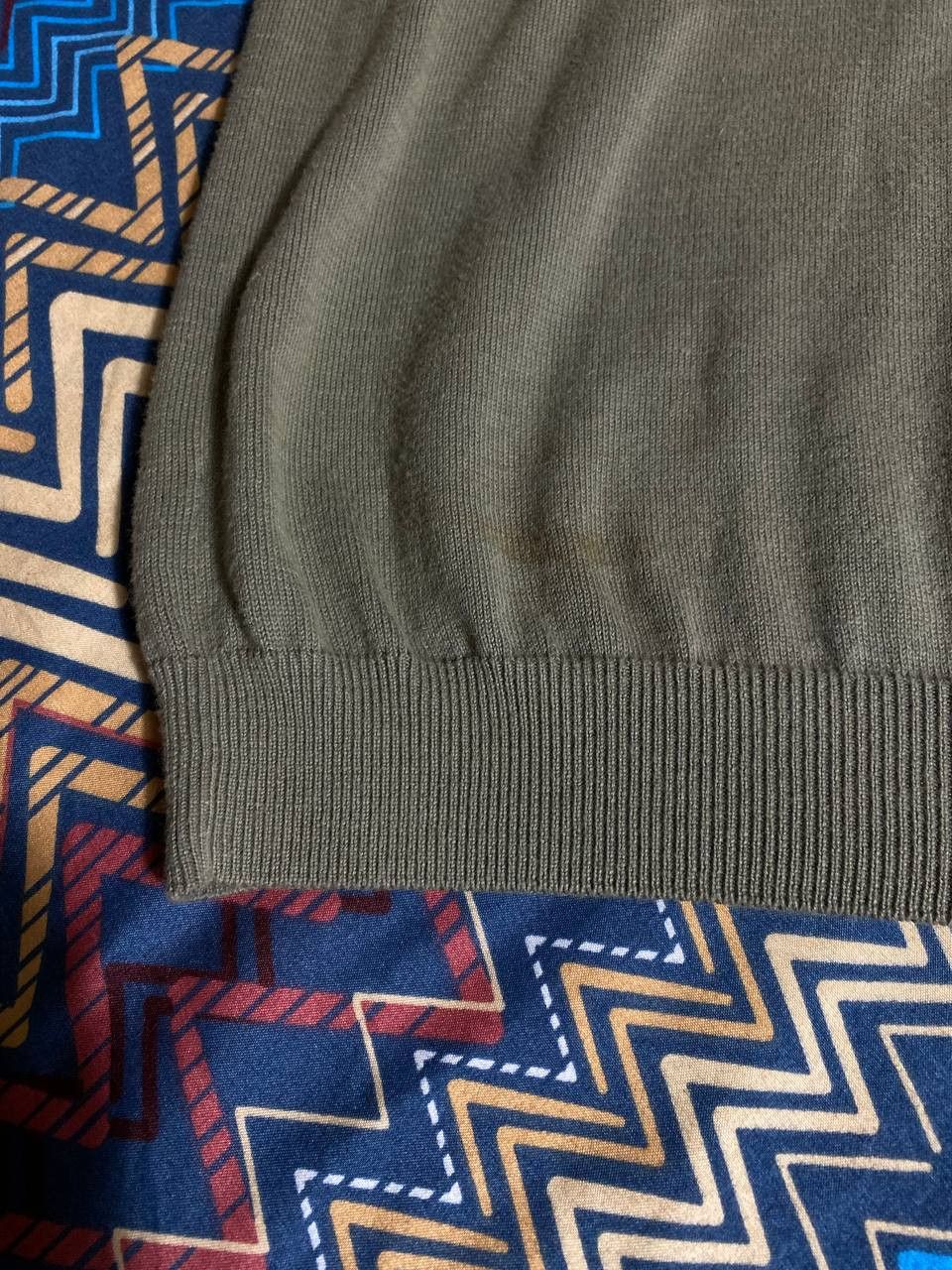 Izod × Vintage Vintage 90s Streetwear Knit V-Neck Sweater Vest Size US L / EU 52-54 / 3 - 10 Thumbnail