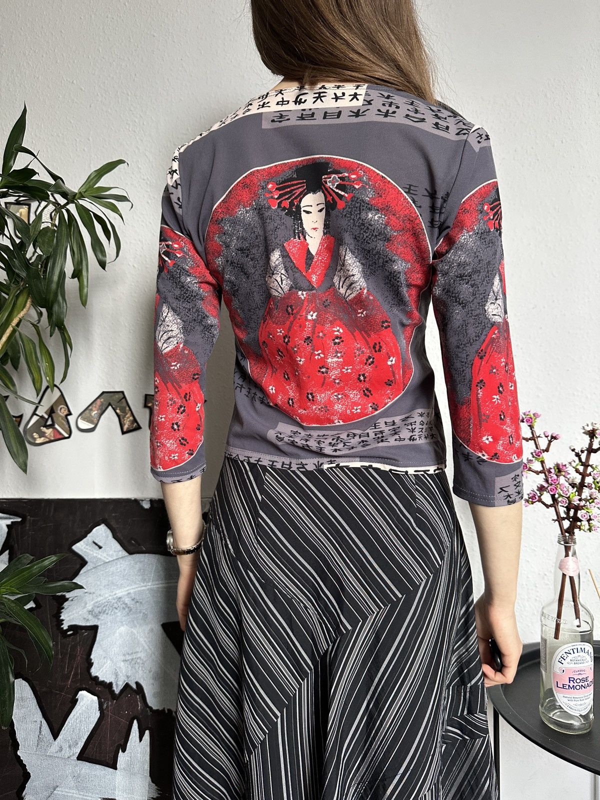 Japanese Brand × Vintage 2000s Asian Japan Graphic Full Printed Crop Top Size L / US 10 / IT 46 - 3 Thumbnail