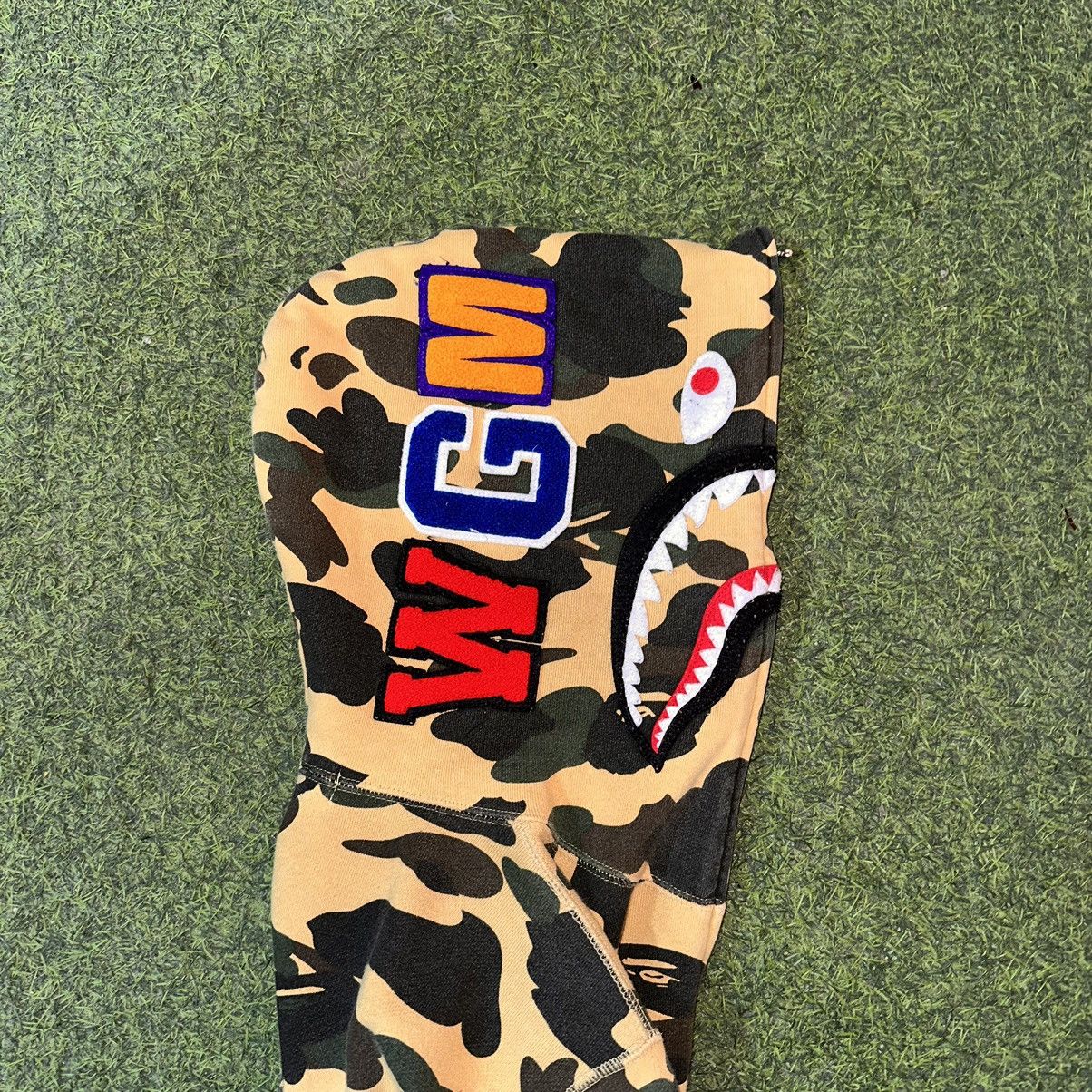 Bape 1st Camo Shark Full Zip Hoodie Size US S / EU 44-46 / 1 - 3 Thumbnail