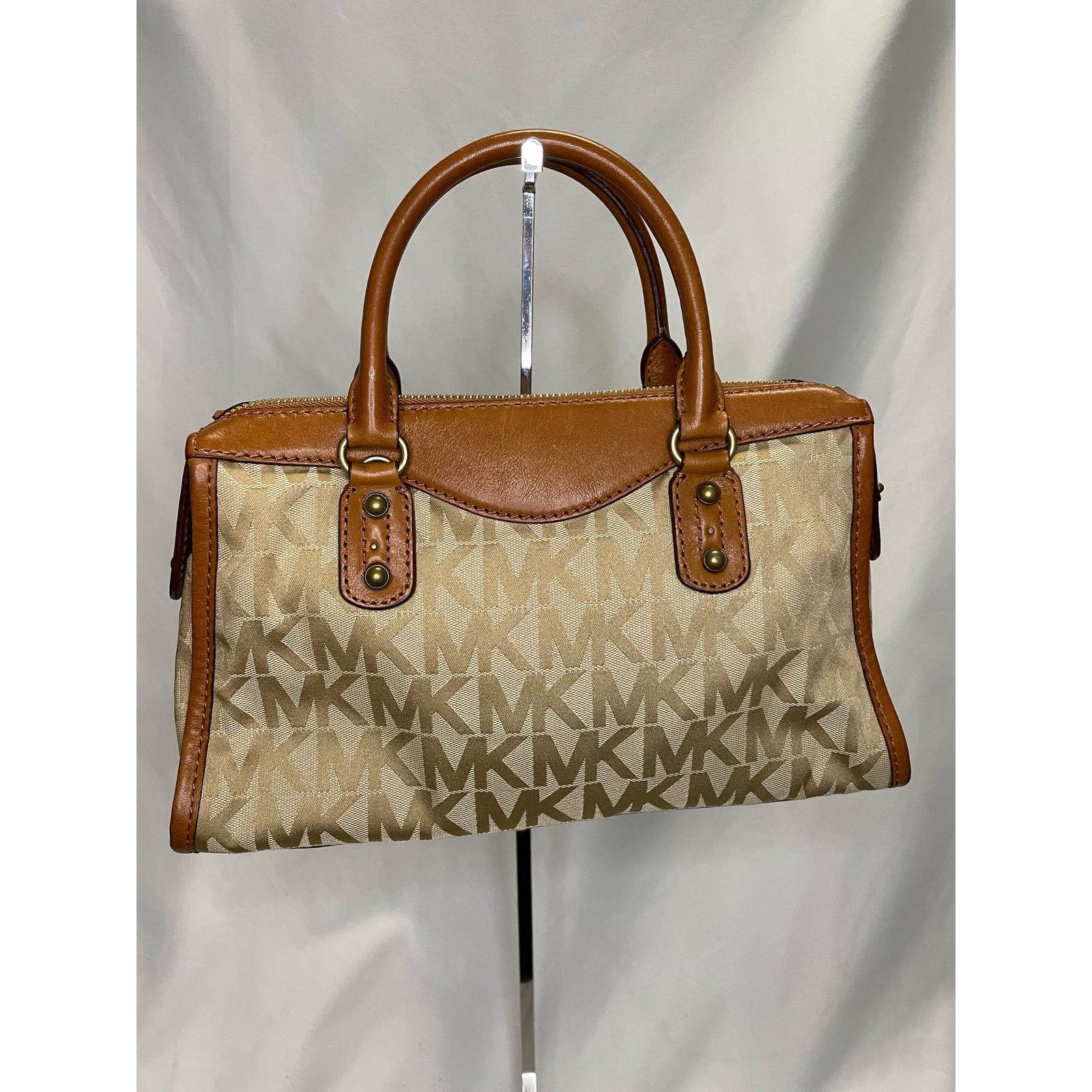 Michael Kors Michael Kors Signature Monogram Satchel Bag in Tan and Brown Size ONE SIZE - 2 Thumbnail
