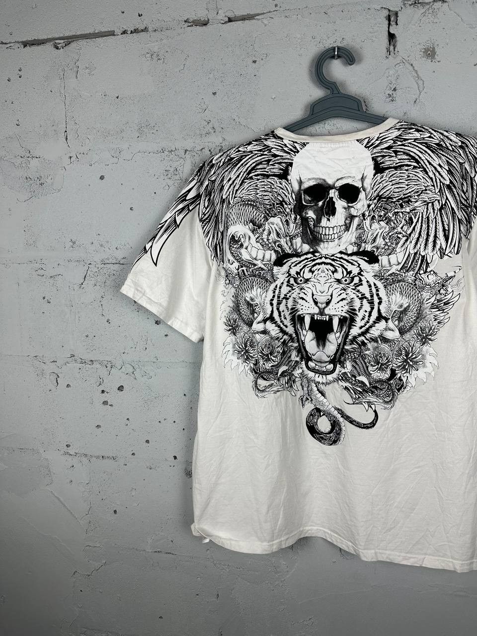 Affliction × Southpole × Tapout White Affliction Style Wings Skull Tiger T-Shirt Size US XL / EU 56 / 4 - 5 Thumbnail