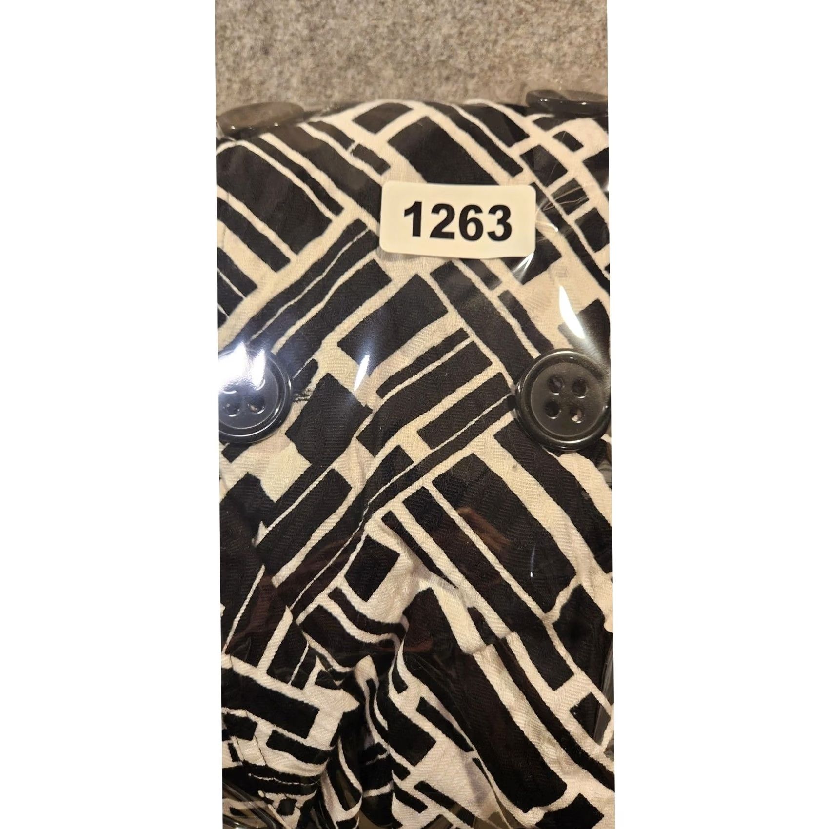 Vintage Signature by Robbie Bee Shirt Dress Womens 18W Black White Geometric Knee Length Cap Sleeve Collared Button Front 100% Cotton Size XXL / US 16-18 / IT 52-54 - 7 Thumbnail