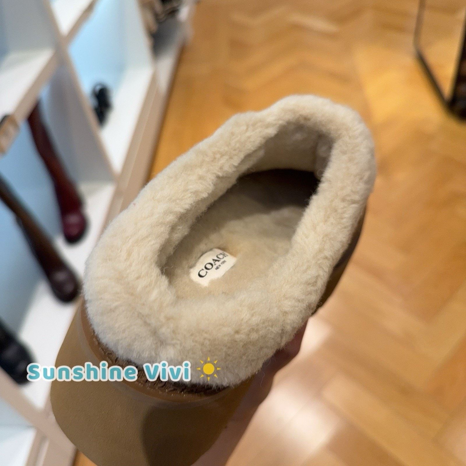 Coach NWT COACH Cecelia Signature Shearling Clog CCO36 Tobacco Size US 7 / IT 37 - 5 Thumbnail