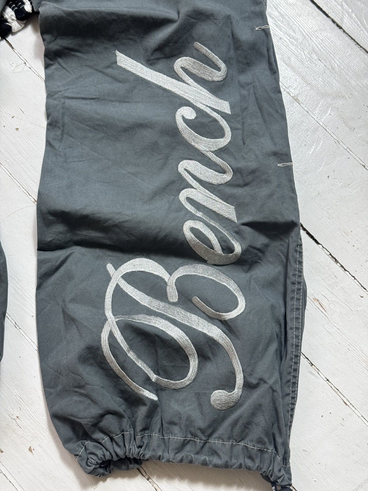 Bench VINTAGE BENCH BIG LOGO 2000s PARACHUTE GORPCORE PANTS Size 28" / US 6 / IT 42 - 8 Thumbnail