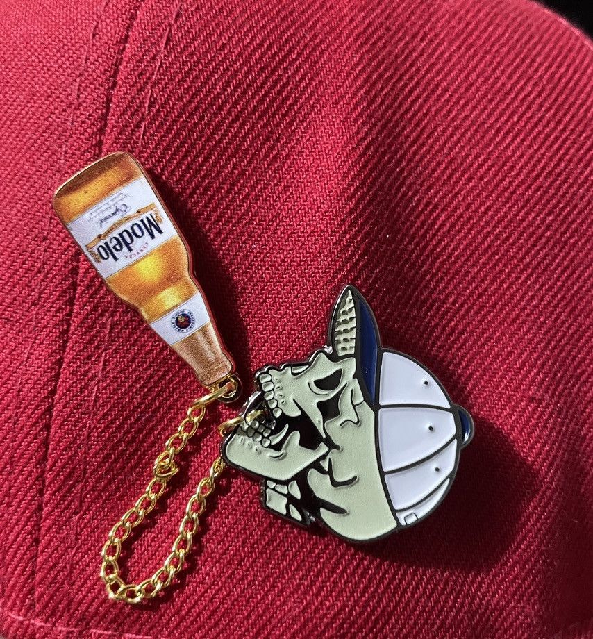 Vintage Skeleton with modelo bottle GLOW IN THE DARK Hat Pin Size ONE SIZE - 2 Thumbnail