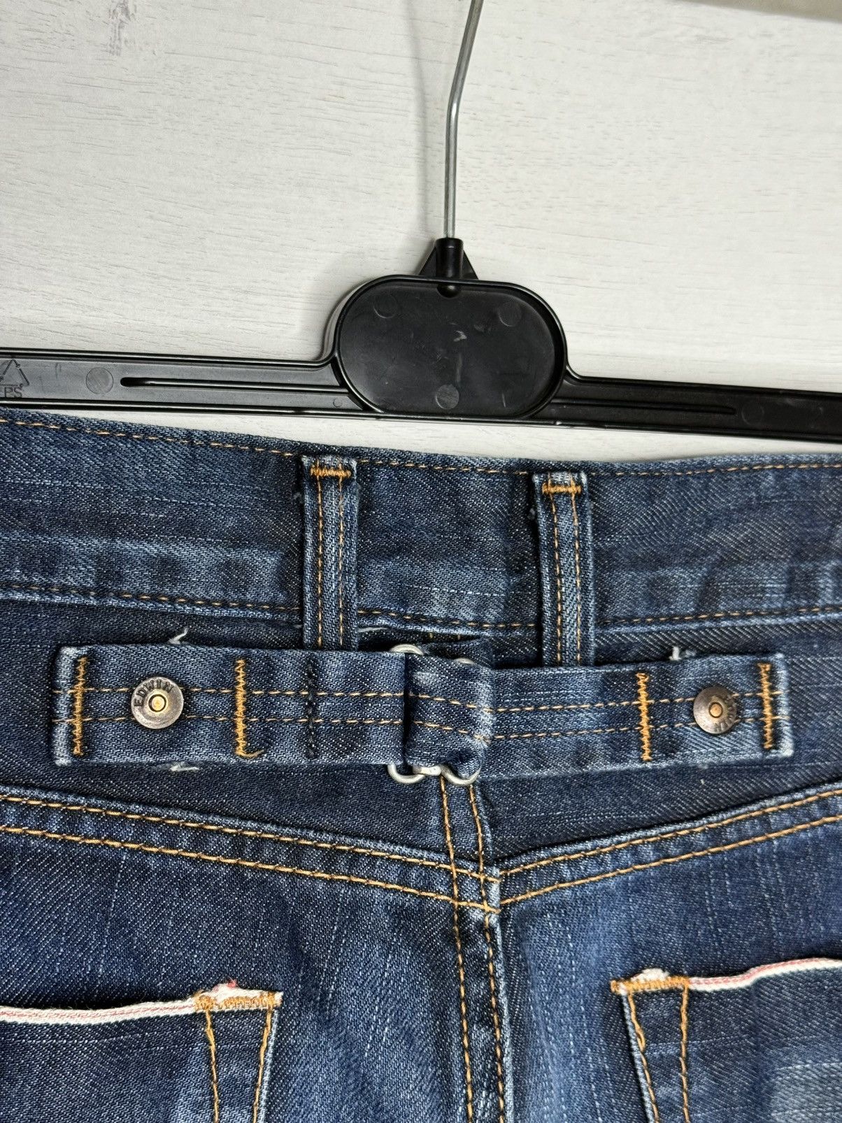 Edwin Edwin Japan SK505 Raw Selvage Denim Cinch Back Vintage Rare Size US 29 - 3 Thumbnail